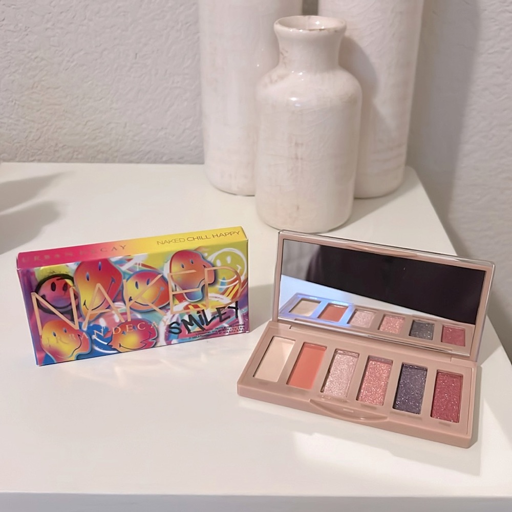 Urban Decay Naked Chill Happy Eyeshadow Palette